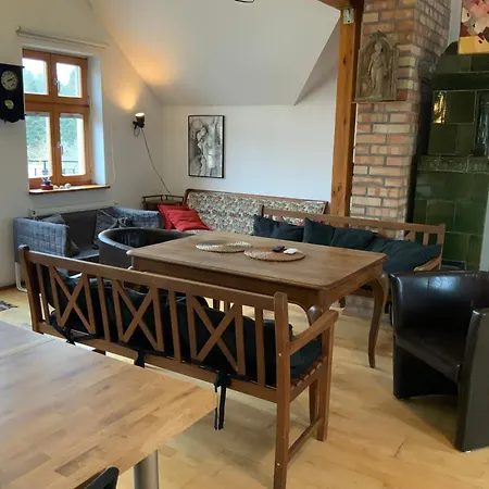 Dworek Swidwie, Gorny & Harcowka ファームステイ *