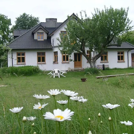 Dworek Swidwie, Gorny & Harcowka ファームステイ *