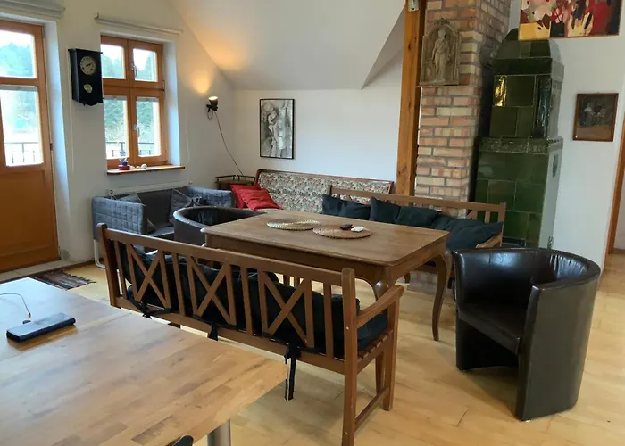 Dworek Swidwie, Gorny & Harcowka ファームステイ *