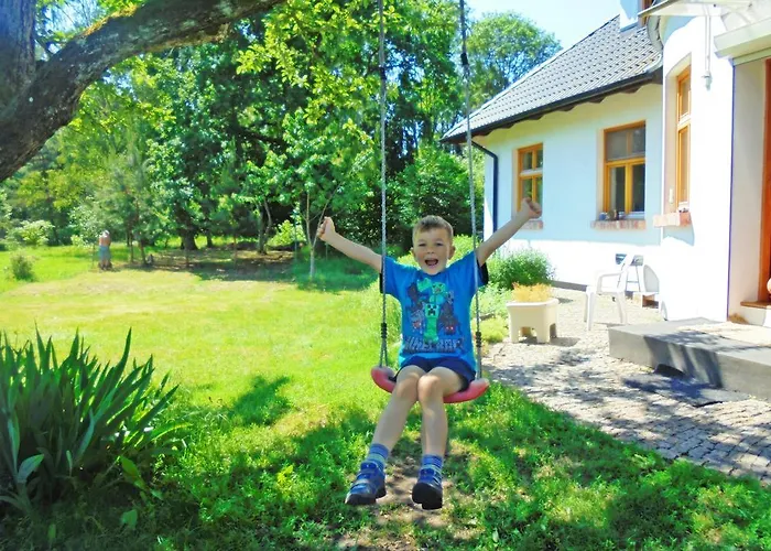 Dworek Swidwie, Gorny & Harcowka ファームステイ